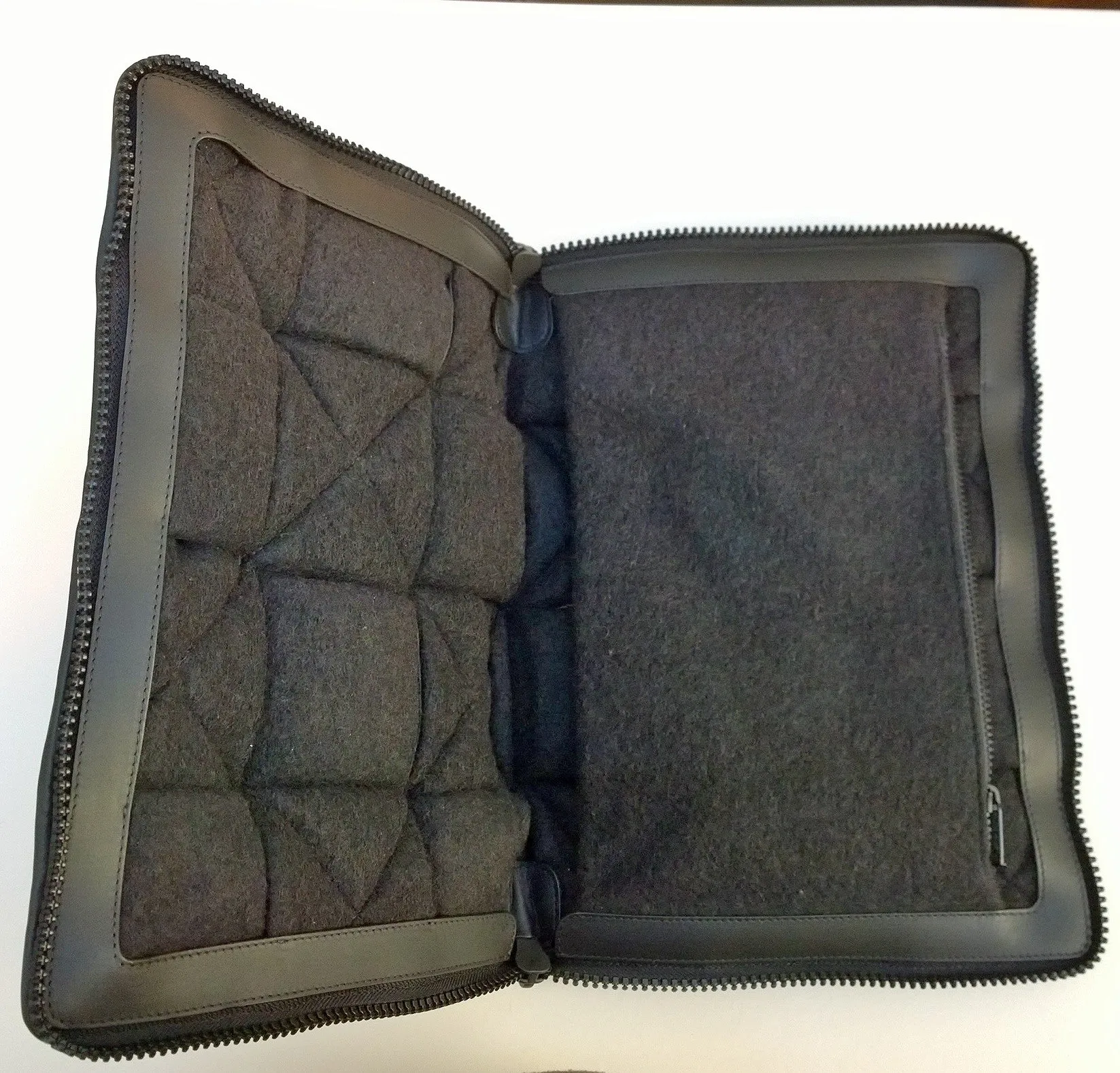 Bottega Veneta Quilted Padded Intrecciato Pouch in Dark Green Leather and Wool Computer Case