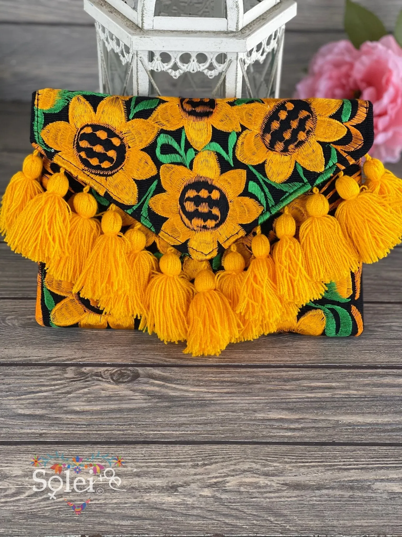 Girasoles Clutch