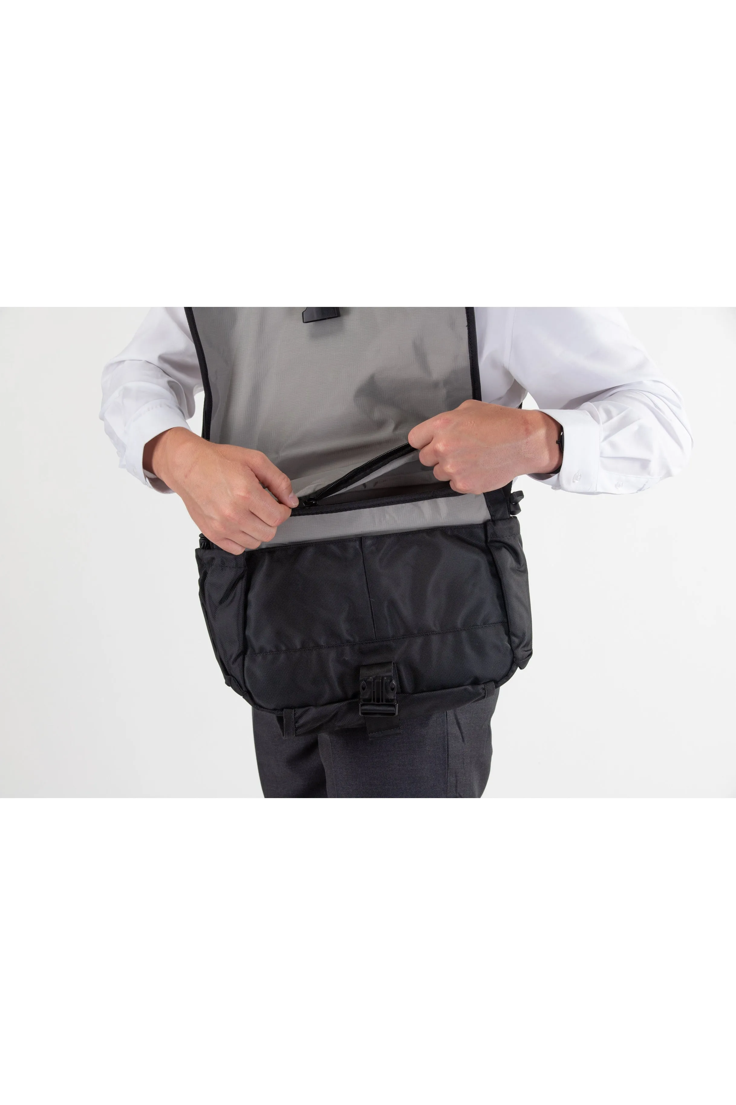 Grand Tour Rubicon Messenger Bag