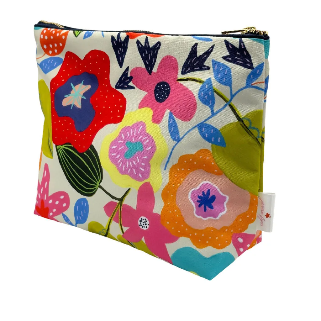 Midsummer waterproof toiletry bag