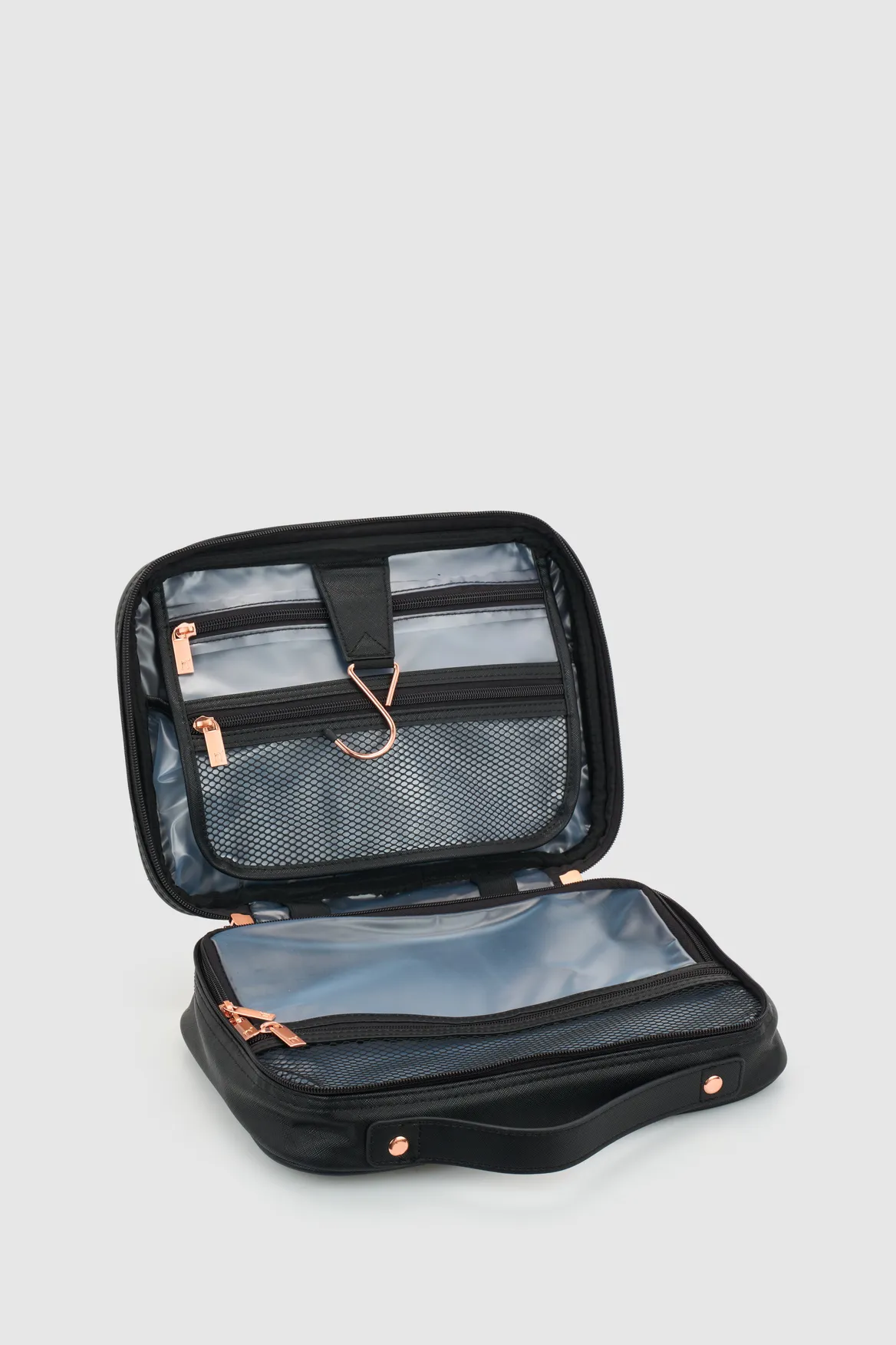 Relm Toiletry Bag