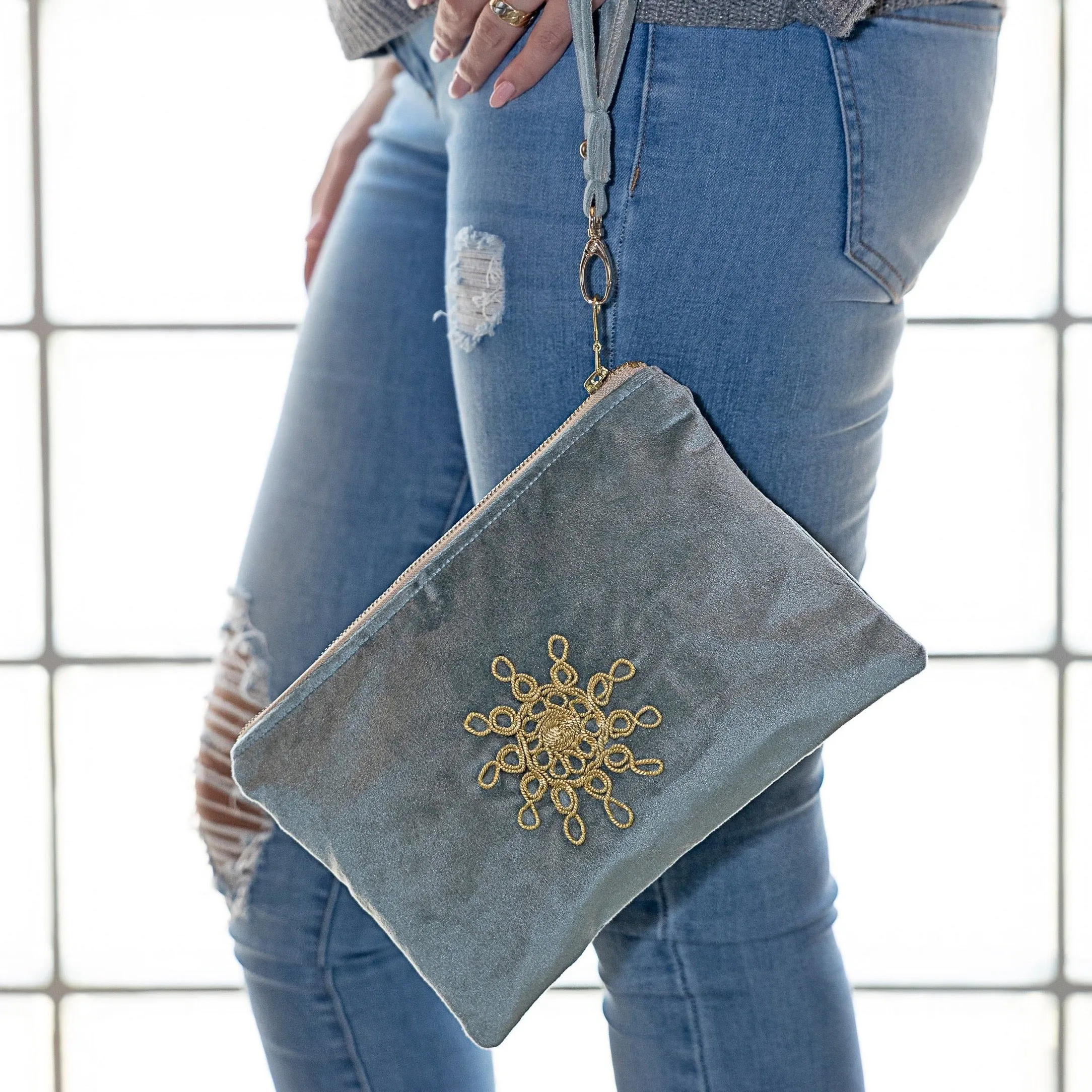 Tahriri Clutch - Blue